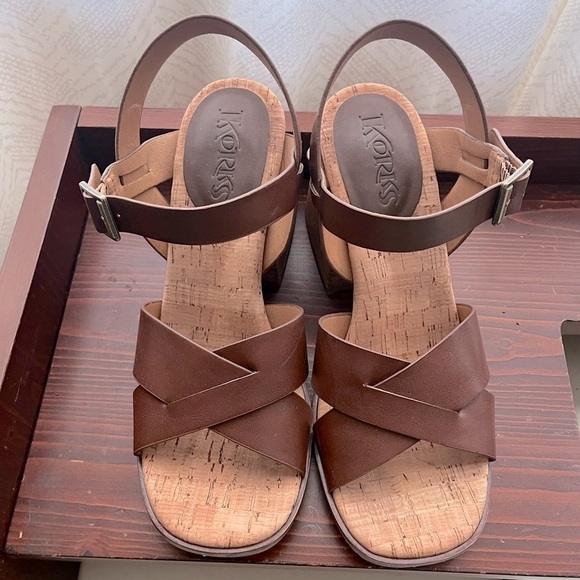 Brown Leather Pacye Block Heel Sandals - Picture 2 of 6